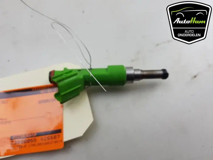 Injector (benzine injectie) Toyota Rav-4