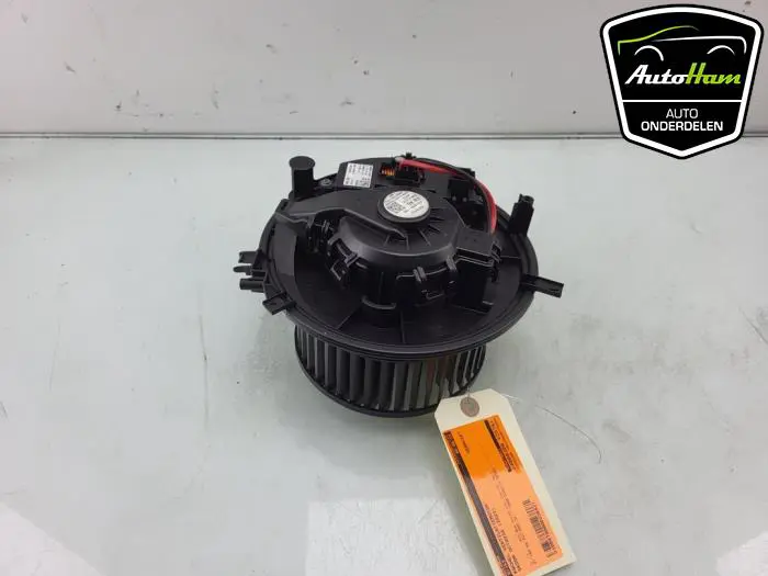 Kachel Ventilatiemotor Skoda Octavia