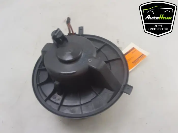 Kachel Ventilatiemotor Volkswagen Caddy