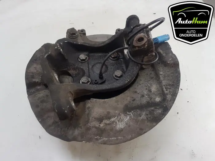 Fusee links-voor BMW M5