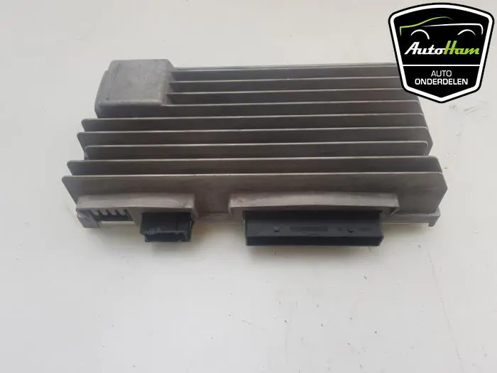 Radio versterker Audi A5