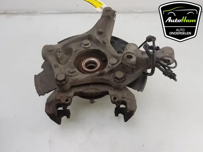 Fusee links-voor Opel Astra