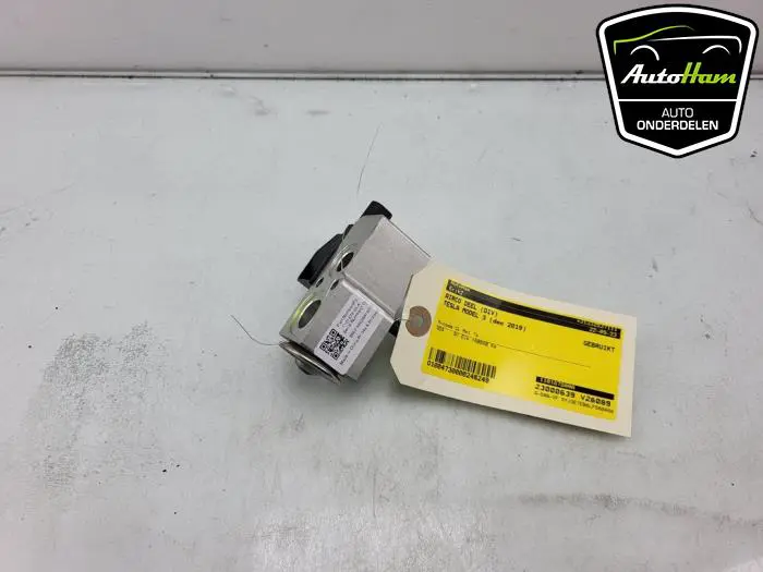 Airco deel (div) Tesla Model 3