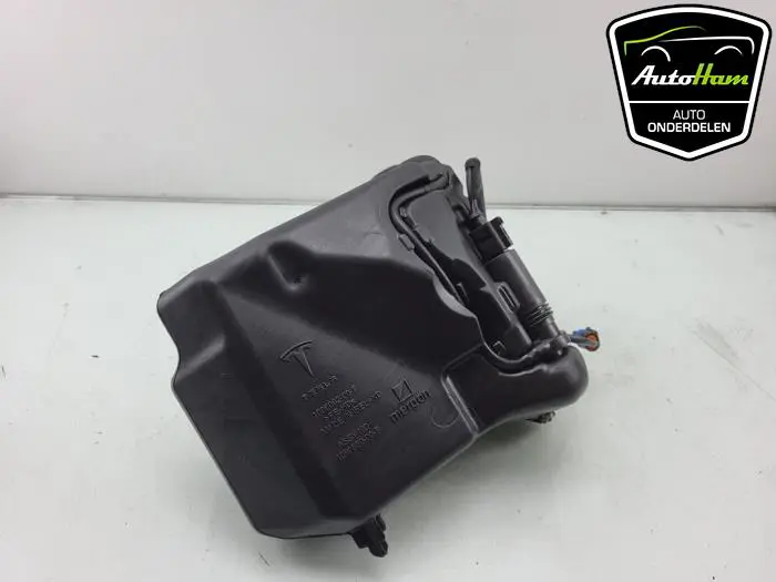 Ruitensproeiertank voor Tesla Model 3