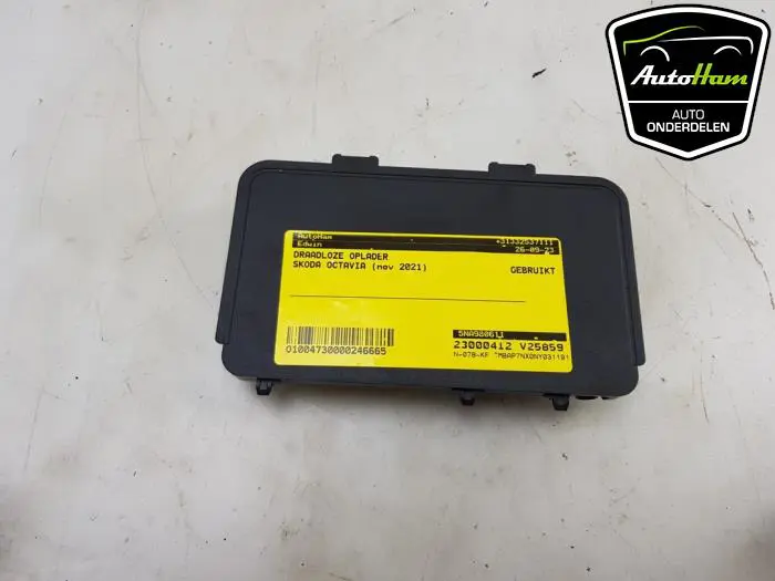 Draadloze oplader Skoda Octavia