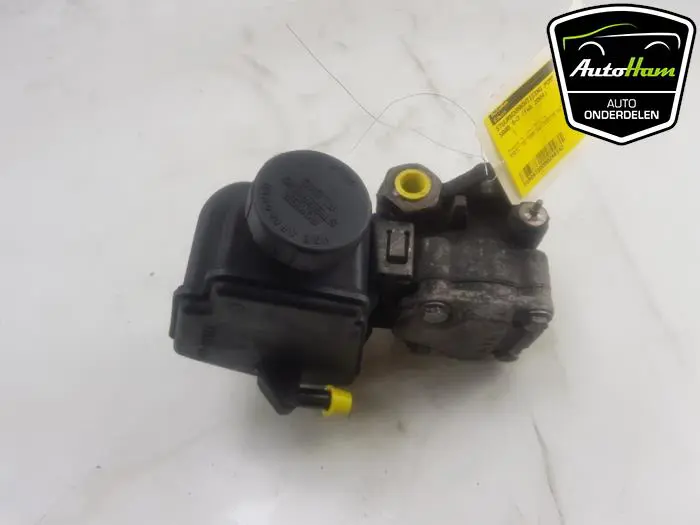 Stuurbekrachtiging Pomp Saab 9-3