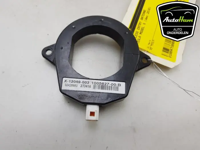 Keyless entry antenne Tesla Model S