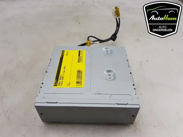 Radio module Tesla Model S