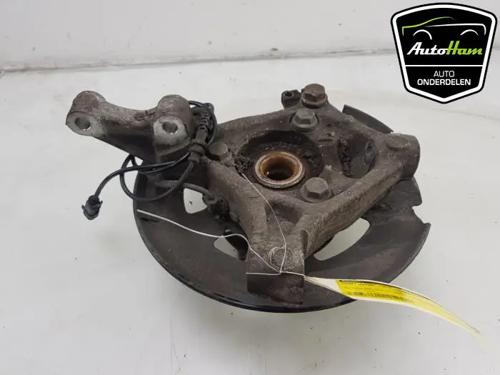 Fusee links-voor Opel Astra