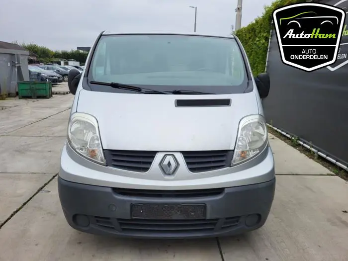 Scherm rechts-voor Renault Trafic