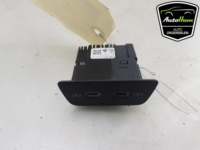 AUX/USB aansluiting Audi Q4