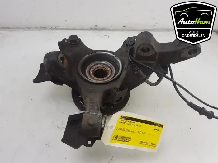 Fusee rechts-voor Mercedes Vito