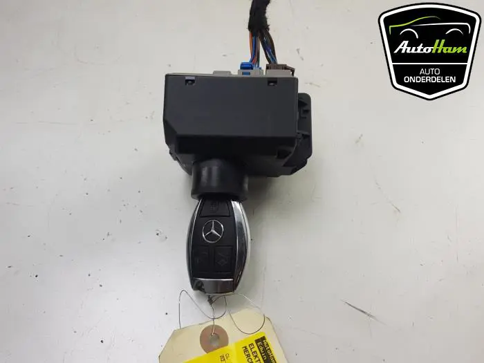 Elektronisch kontaktslot Mercedes GLA