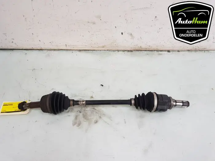 Aandrijfas links-voor Peugeot 108