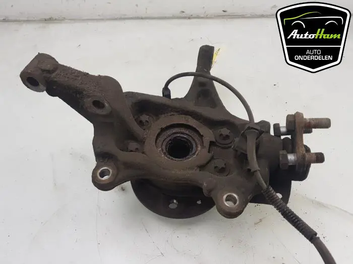 Fusee rechts-voor Renault Trafic