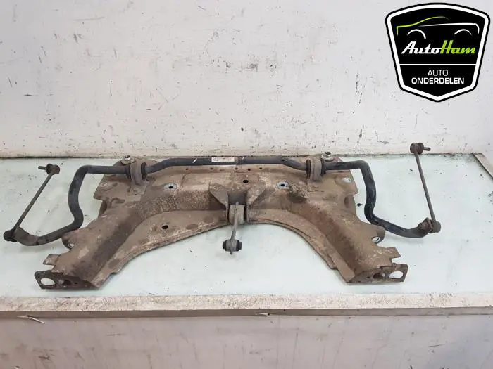 Subframe Renault Clio