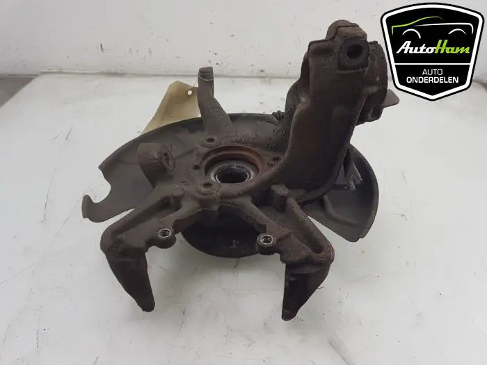 Fusee links-voor Volkswagen Golf