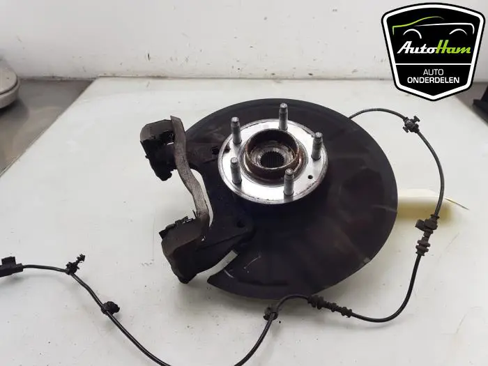 Fusee links-voor Opel Insignia