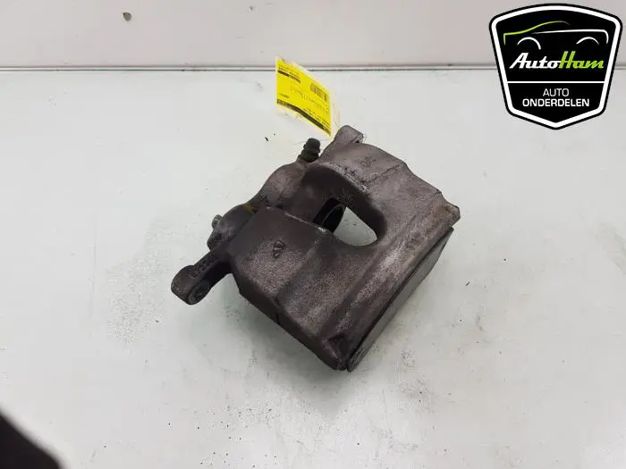 Remklauw (Tang) links-voor Mercedes CLA