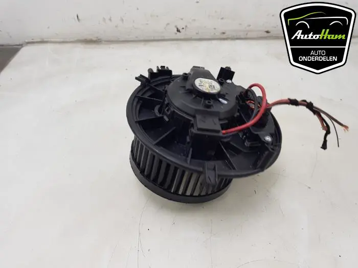 Kachel Ventilatiemotor Volkswagen Caddy