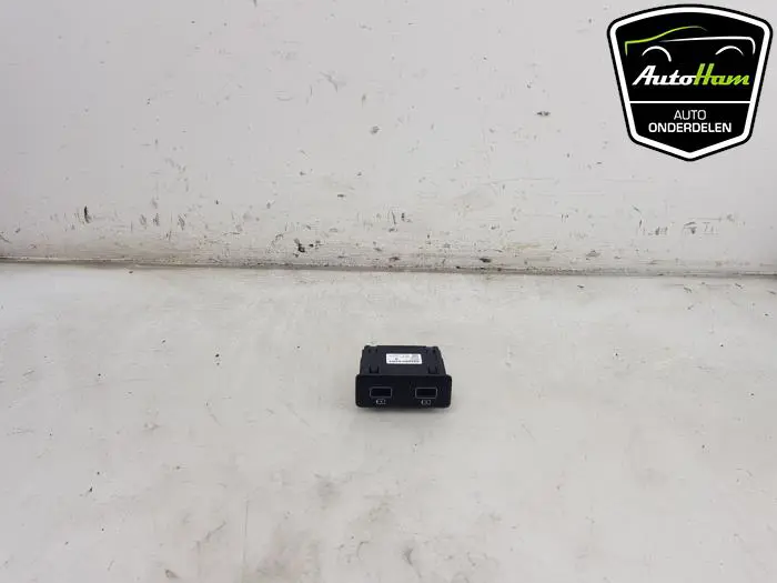 AUX/USB aansluiting Renault Express