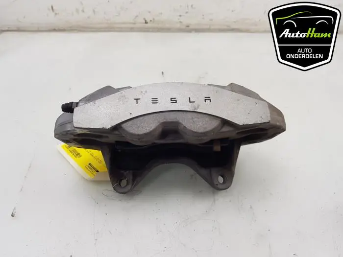 Remklauw (Tang) links-voor Tesla Model 3