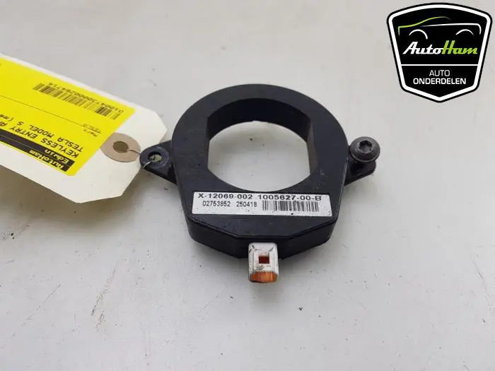 Keyless entry antenne Tesla Model S