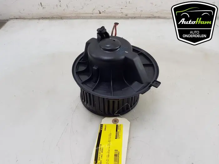 Kachel Ventilatiemotor Volkswagen Caddy
