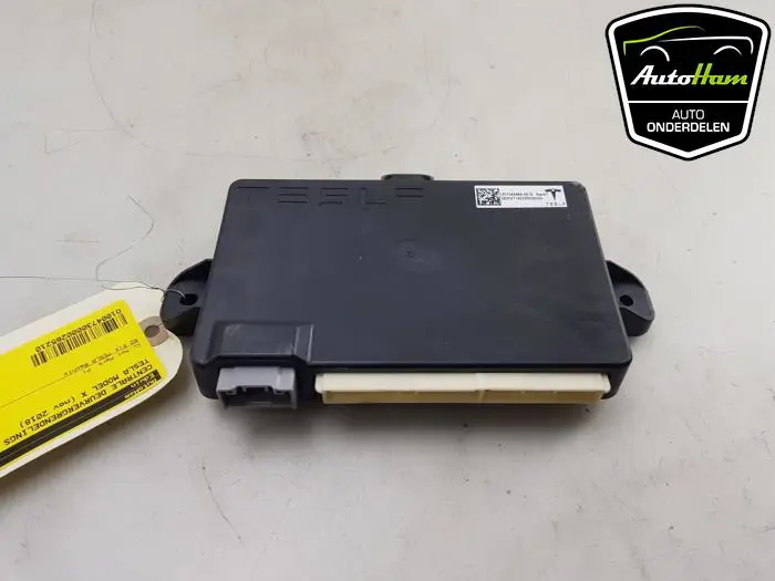 Centrale Deurvergrendelings Module Tesla Model X