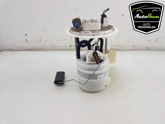 Benzinepomp Opel Corsa