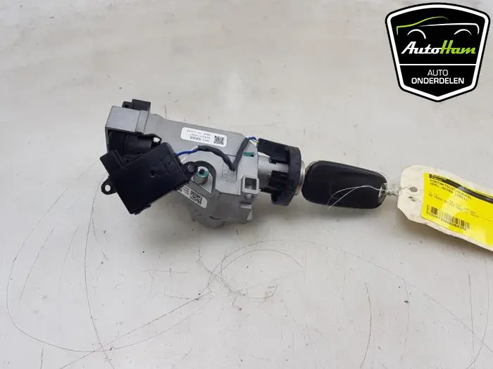 Kontaktslot+Sleutel Opel Astra