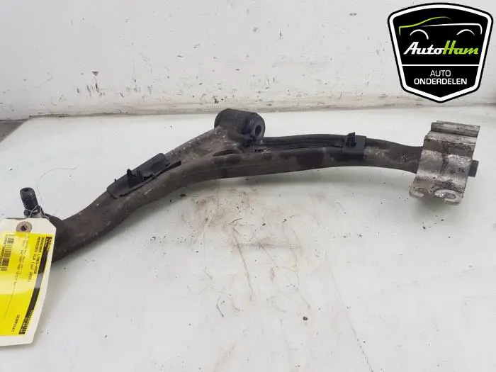 Draagarm links-voor Mercedes CLA