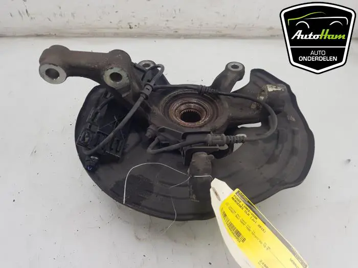 Fusee links-voor Mercedes CLA