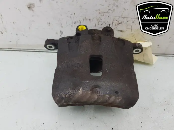 Remklauw (Tang) links-voor Opel Zafira C