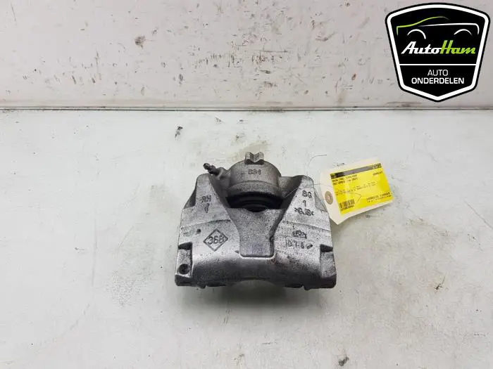 Remklauw (Tang) links-voor Renault Express