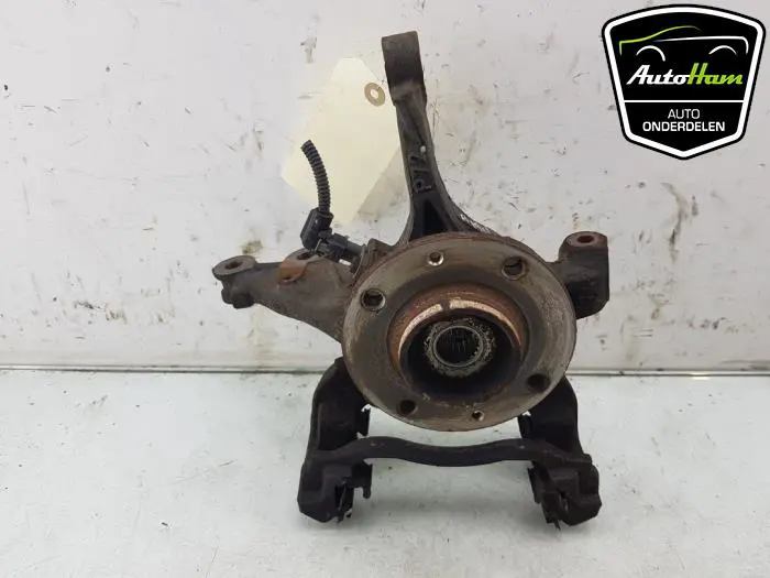 Fusee links-voor Opel Corsa
