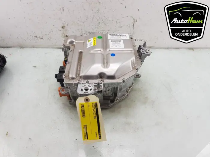 Acculader Peugeot 308
