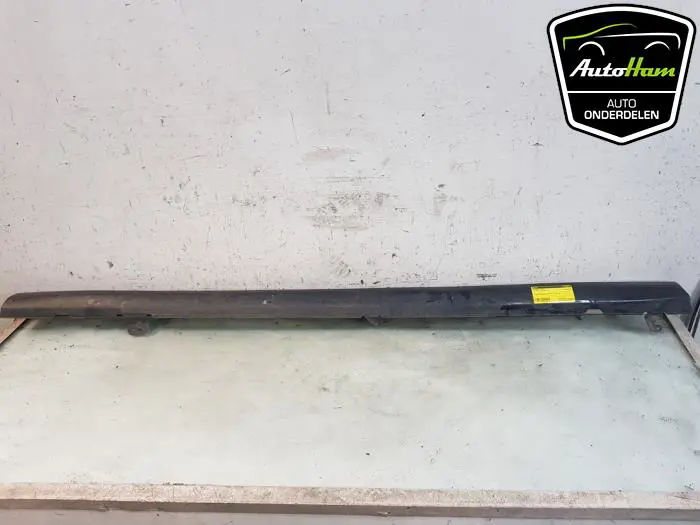 Zijskirt links Volkswagen Polo
