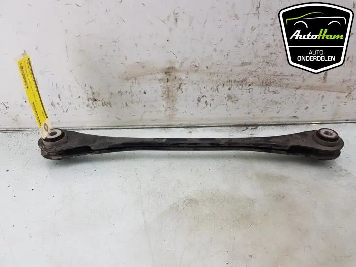 Reactiestang links-achter BMW M1