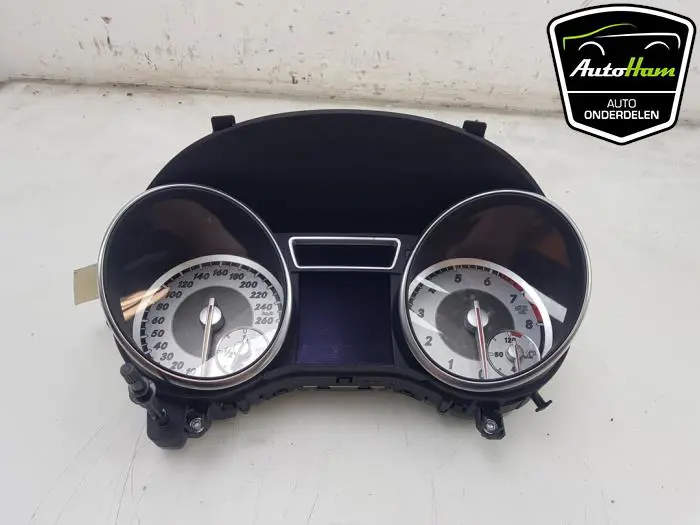Instrumentenpaneel Mercedes CLA