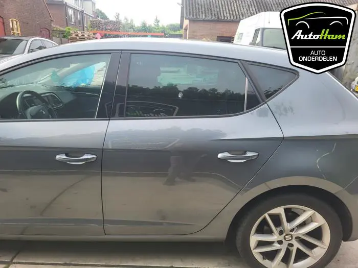 Portier 4Deurs links-achter Seat Leon