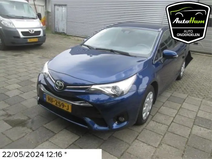 Portier 4Deurs links-voor Toyota Avensis