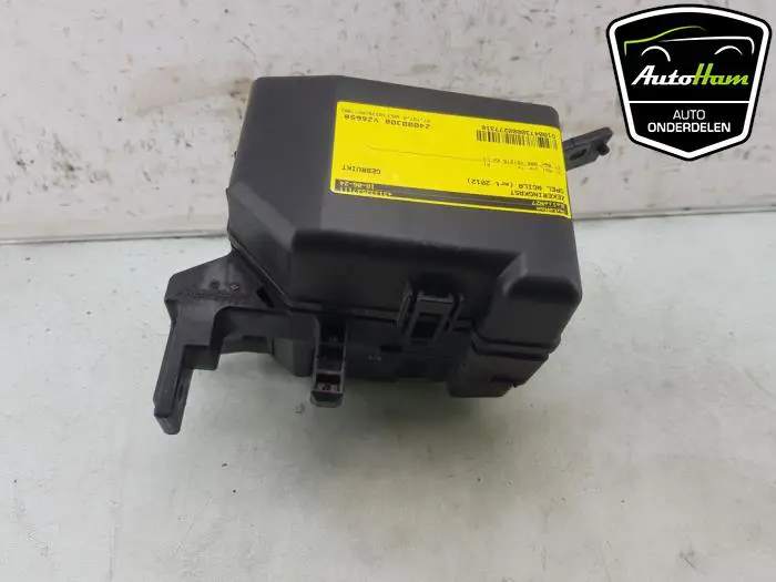 Zekeringkast Opel Agila