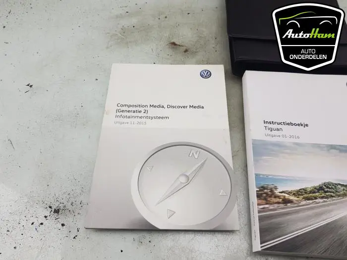 Instructie Boekje Volkswagen Tiguan