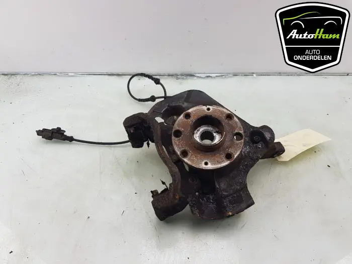 Fusee links-voor Opel Adam
