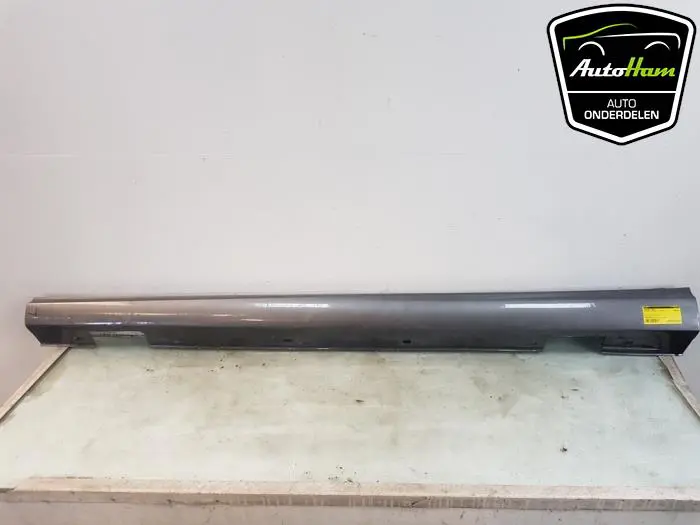 Zijskirt links Mercedes B-Klasse