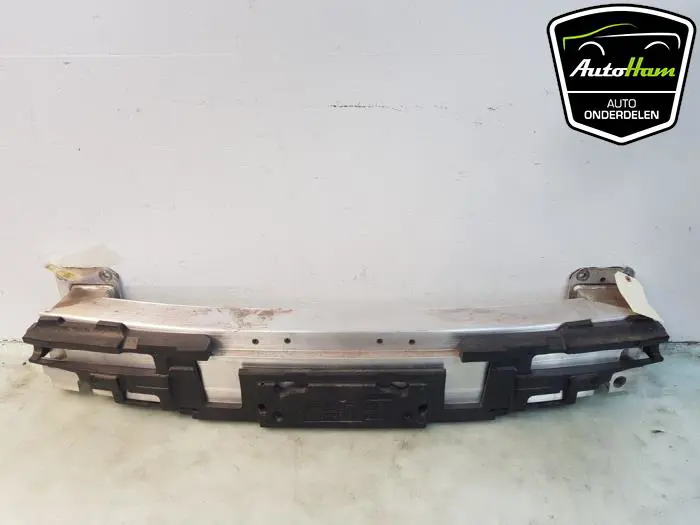 Bumperframe achter Porsche Taycan