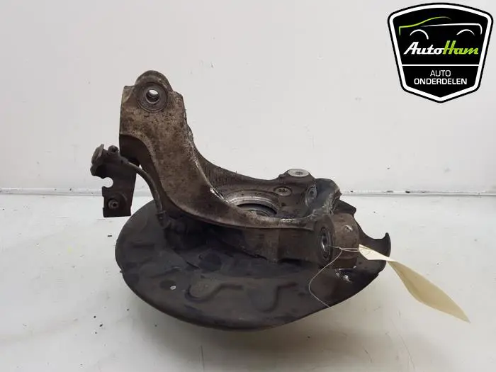 Fusee links-voor Volkswagen Touran