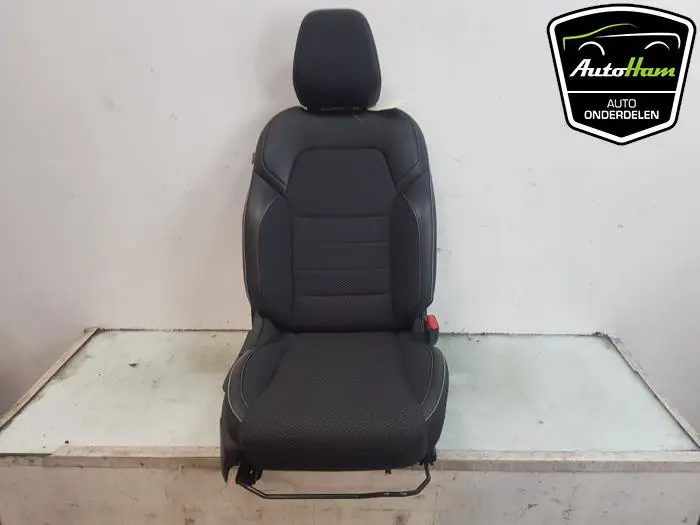 Stoel rechts Renault Arkana