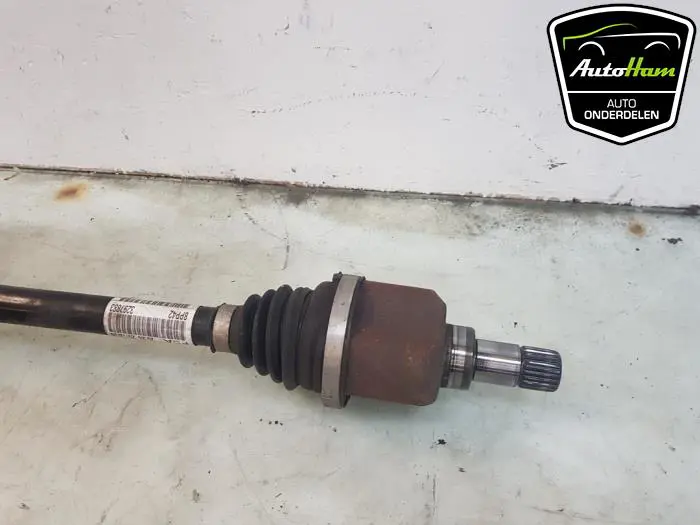 Aandrijfas links-voor Peugeot 3008